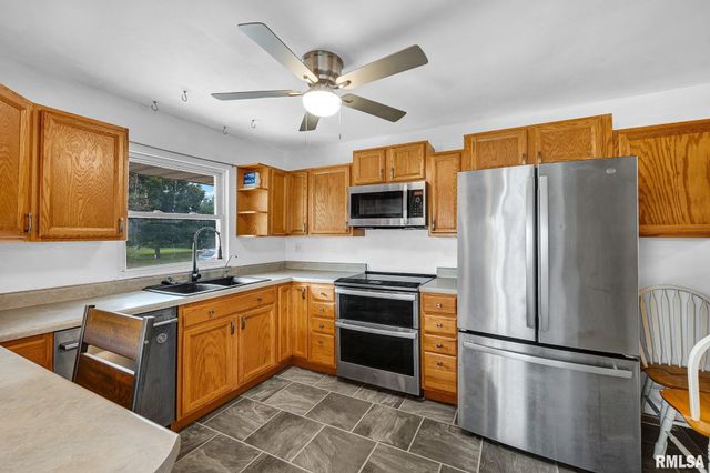 4237 N GATE RIDGE Road, Peoria, IL 61614