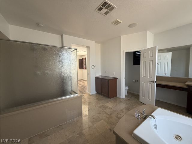 8393 Bella Famiglia Avenue, Las Vegas, NV 89178