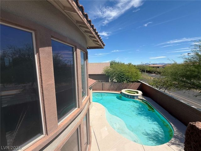 8393 Bella Famiglia Avenue, Las Vegas, NV 89178