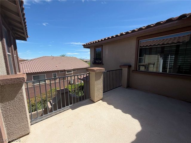 8393 Bella Famiglia Avenue, Las Vegas, NV 89178