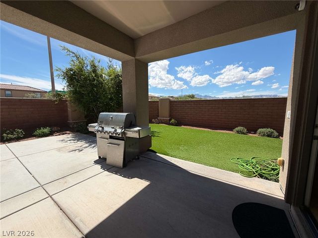 8393 Bella Famiglia Avenue, Las Vegas, NV 89178