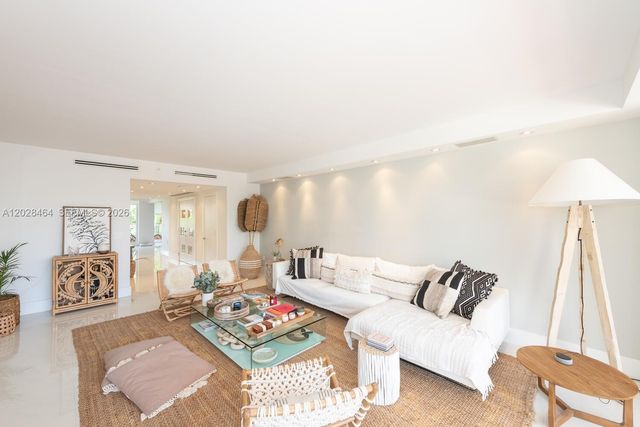 781 Crandon Blvd 405, Key Biscayne, FL 33149