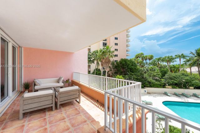 781 Crandon Blvd 405, Key Biscayne, FL 33149