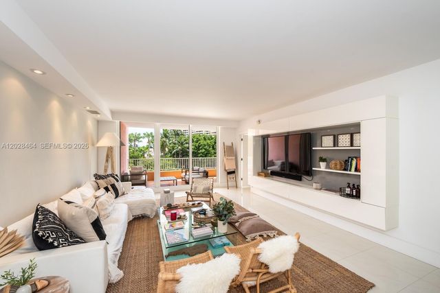 781 Crandon Blvd 405, Key Biscayne, FL 33149