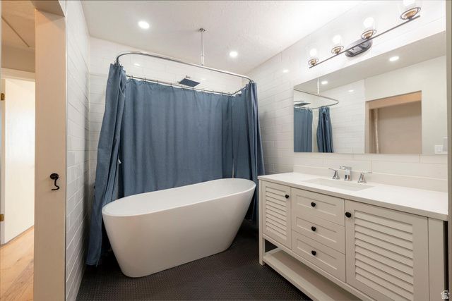 7241 S CALLIE DR, West Jordan, UT 84084