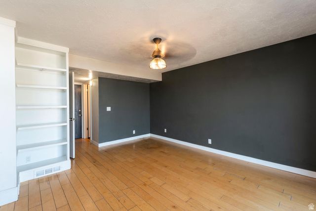 7241 S CALLIE DR, West Jordan, UT 84084