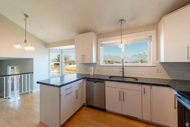 7241 S CALLIE DR, West Jordan, UT 84084