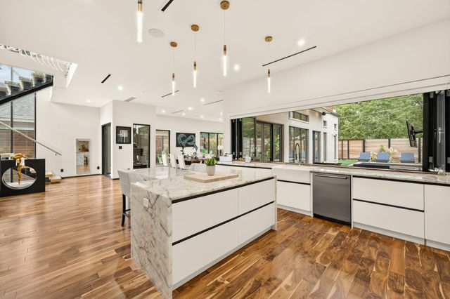 8619 San Fernando Way, Dallas, TX 75218