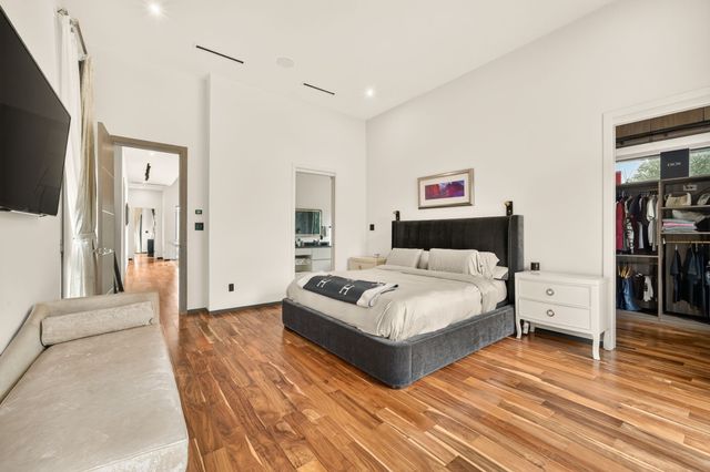 8619 San Fernando Way, Dallas, TX 75218