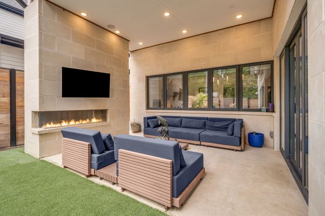 8619 San Fernando Way, Dallas, TX 75218