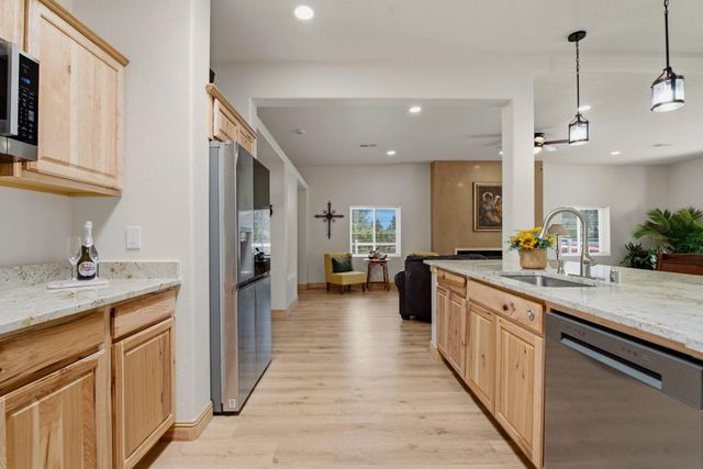 9017 Guadalupe Trail NW, Albuquerque, NM 87114