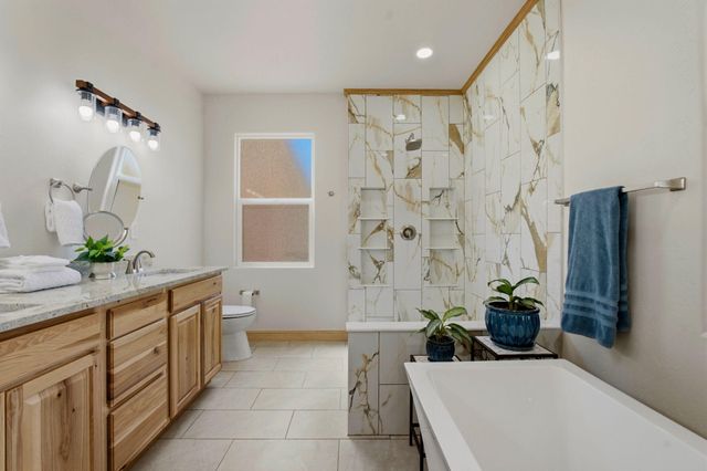 9017 Guadalupe Trail NW, Albuquerque, NM 87114