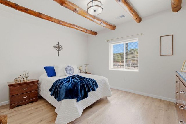 9017 Guadalupe Trail NW, Albuquerque, NM 87114