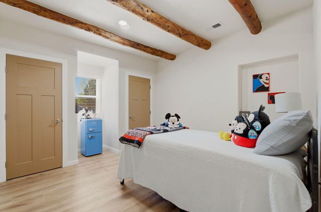 9017 Guadalupe Trail NW, Albuquerque, NM 87114