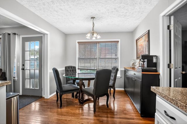 307 N 38th Street, Nixa, MO 65714