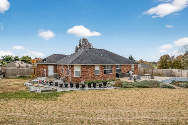 307 N 38th Street, Nixa, MO 65714