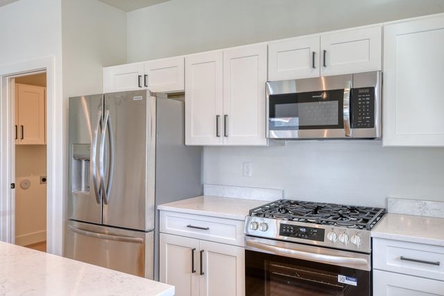 17803 E 3rd Ln, Spokane Valley, WA 99016