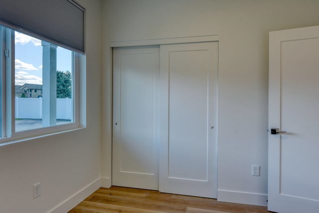 17803 E 3rd Ln, Spokane Valley, WA 99016