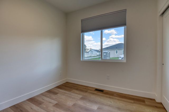 17803 E 3rd Ln, Spokane Valley, WA 99016