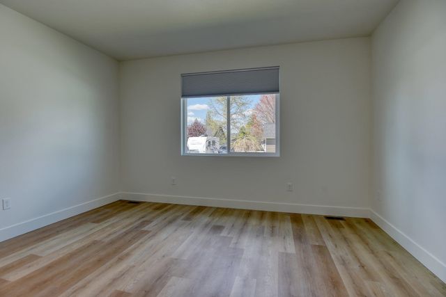 17803 E 3rd Ln, Spokane Valley, WA 99016