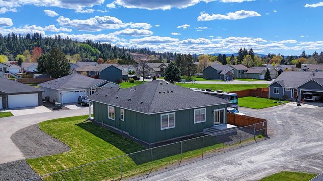 17803 E 3rd Ln, Spokane Valley, WA 99016