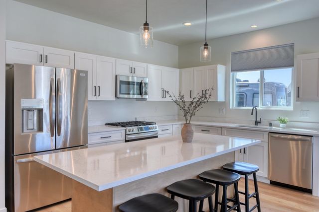 17803 E 3rd Ln, Spokane Valley, WA 99016