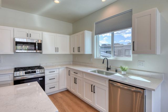 17803 E 3rd Ln, Spokane Valley, WA 99016