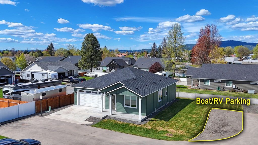 17803 E 3rd Ln, Spokane Valley, WA 99016