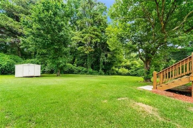 3027 Lakeridge SE Drive, Conyers, GA 30094