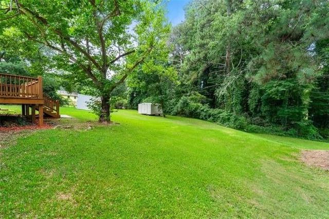 3027 Lakeridge SE Drive, Conyers, GA 30094