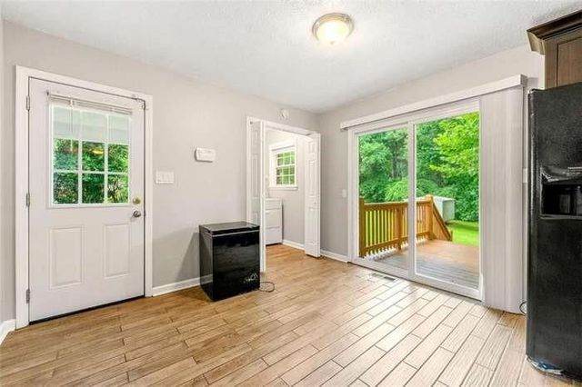 3027 Lakeridge SE Drive, Conyers, GA 30094