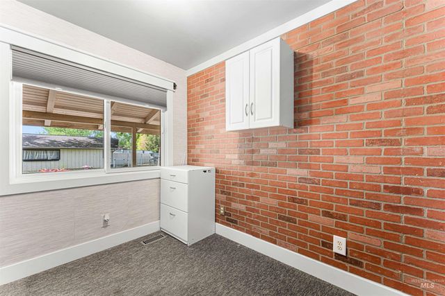 1200 N Beverly Dr, Eagle, ID 83616