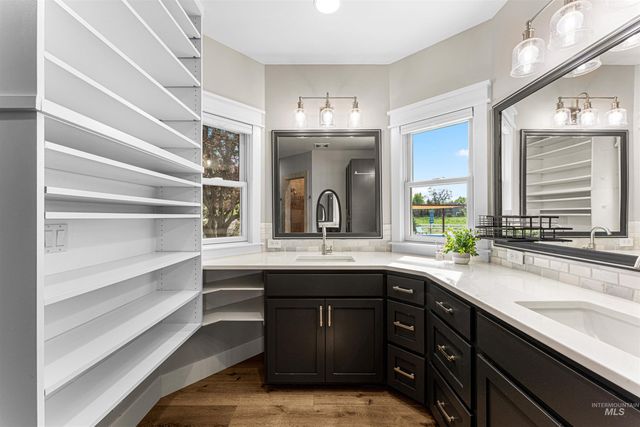 1200 N Beverly Dr, Eagle, ID 83616