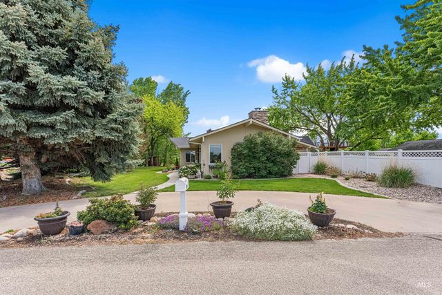1200 N Beverly Dr, Eagle, ID 83616