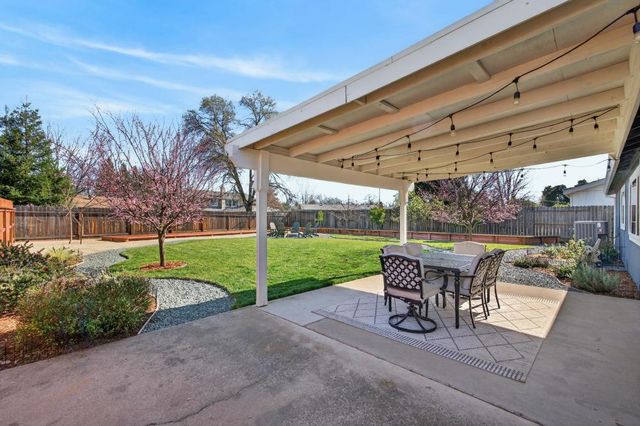 8356 Berman Walk Way, Citrus Heights, CA 95610