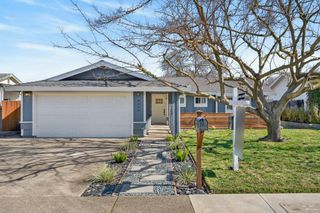 8356 Berman Walk Way, Citrus Heights, CA 95610