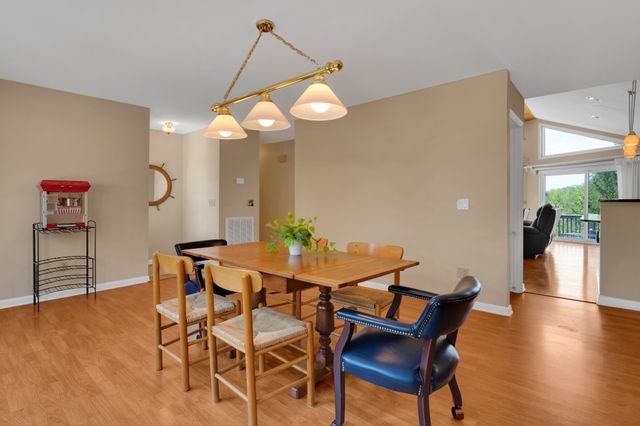 1576 Damron Rd, Estill Springs, TN 37330