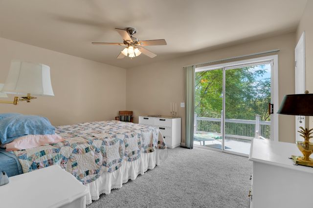 1576 Damron Rd, Estill Springs, TN 37330