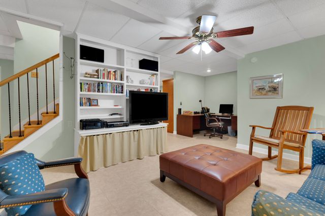 1576 Damron Rd, Estill Springs, TN 37330