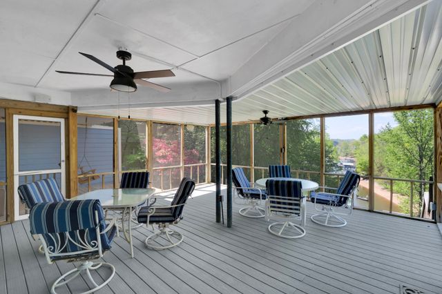 1576 Damron Rd, Estill Springs, TN 37330