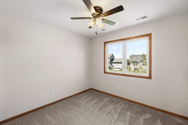 4812 NE Trilein Drive, Ankeny, IA 50021
