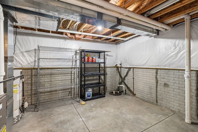 4812 NE Trilein Drive, Ankeny, IA 50021