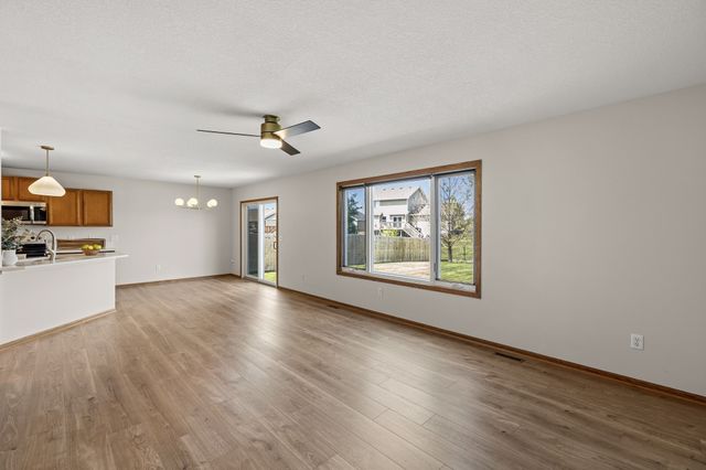 4812 NE Trilein Drive, Ankeny, IA 50021