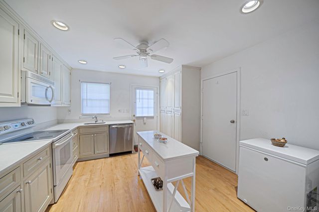 323 A Woodbridge Drive, Ridge, NY 11961