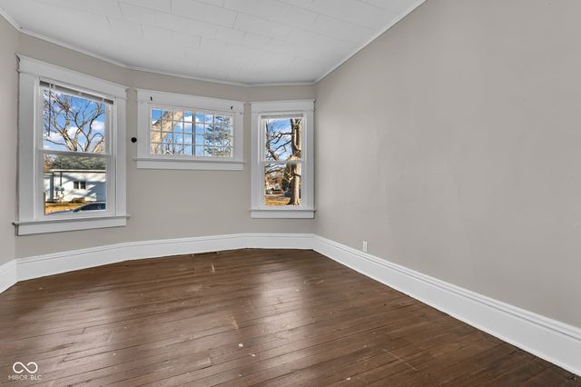 1840 N 8th Street, Terre Haute, IN 47804