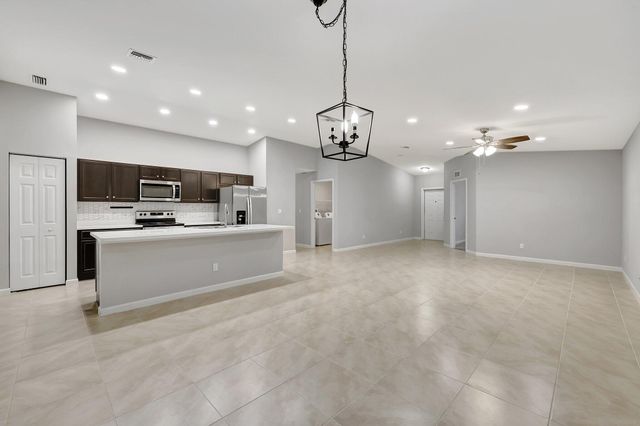 577 NW Floresta Drive, Port St. Lucie, Port St Lucie, FL 34983