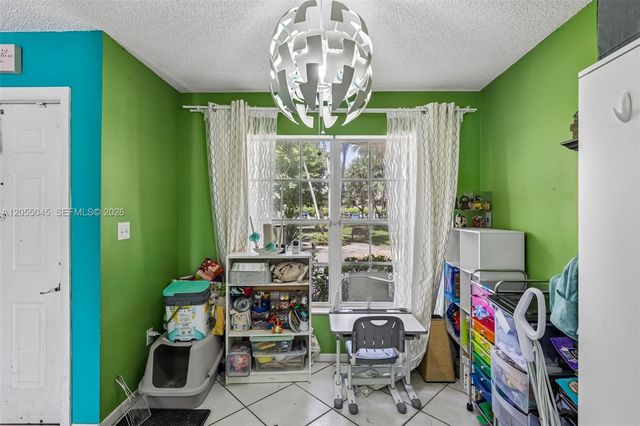 115 NW 108th Ave, Pembroke Pines, FL 33026