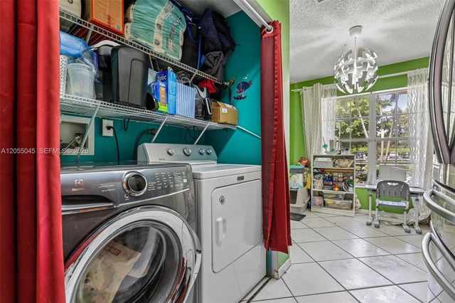 115 NW 108th Ave, Pembroke Pines, FL 33026