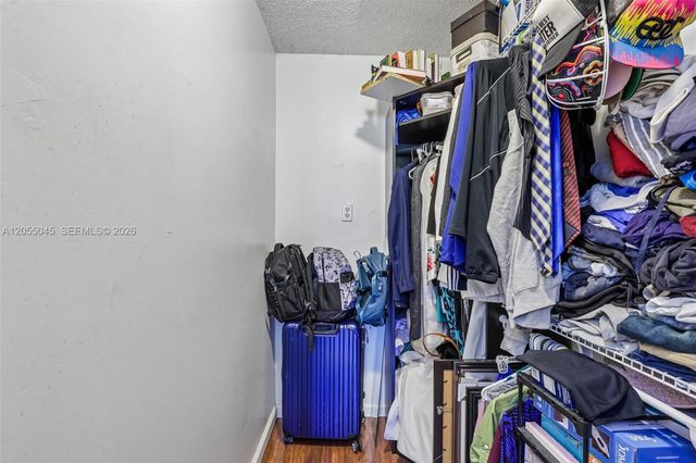 115 NW 108th Ave, Pembroke Pines, FL 33026