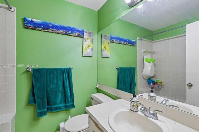 115 NW 108th Ave, Pembroke Pines, FL 33026